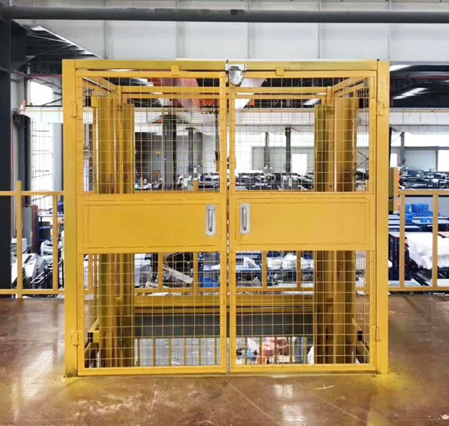 鄱阳智能导轨式升降机亮相